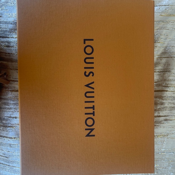 Louis Vuitton Runaway Sneakers in Black and Gold - Picture 8 of 9